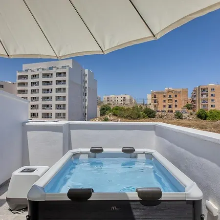 Elegant 2br Penthouse With Terrace And Jacuzzi In St Julians