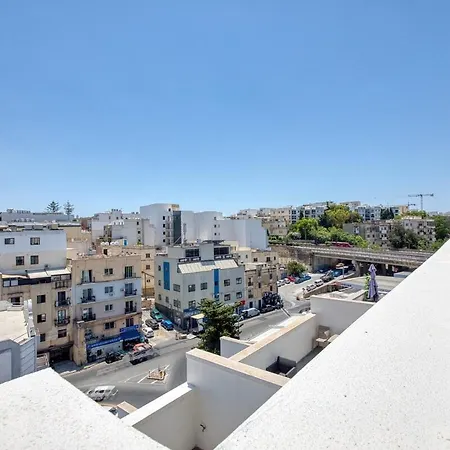 Elegant 2br Penthouse With Terrace And Jacuzzi In St Julians Apartman San Ġiljan
