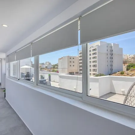 Elegant 2br Penthouse With Terrace And Jacuzzi In St Julians Apartman San Ġiljan